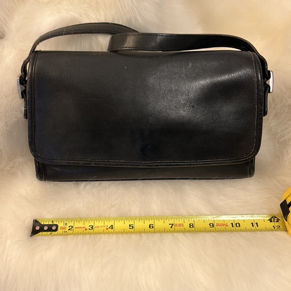 Vintage Coach Shoulder Purse - Picture 3 of 16